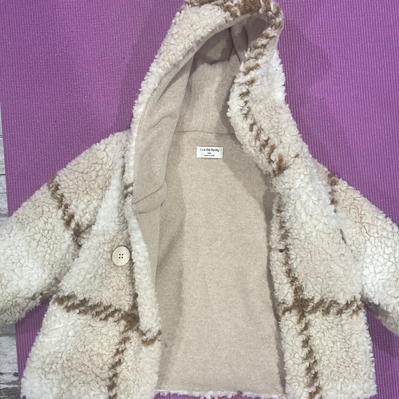 1+ in the family Sherpa jacket - Picture 3 of 3